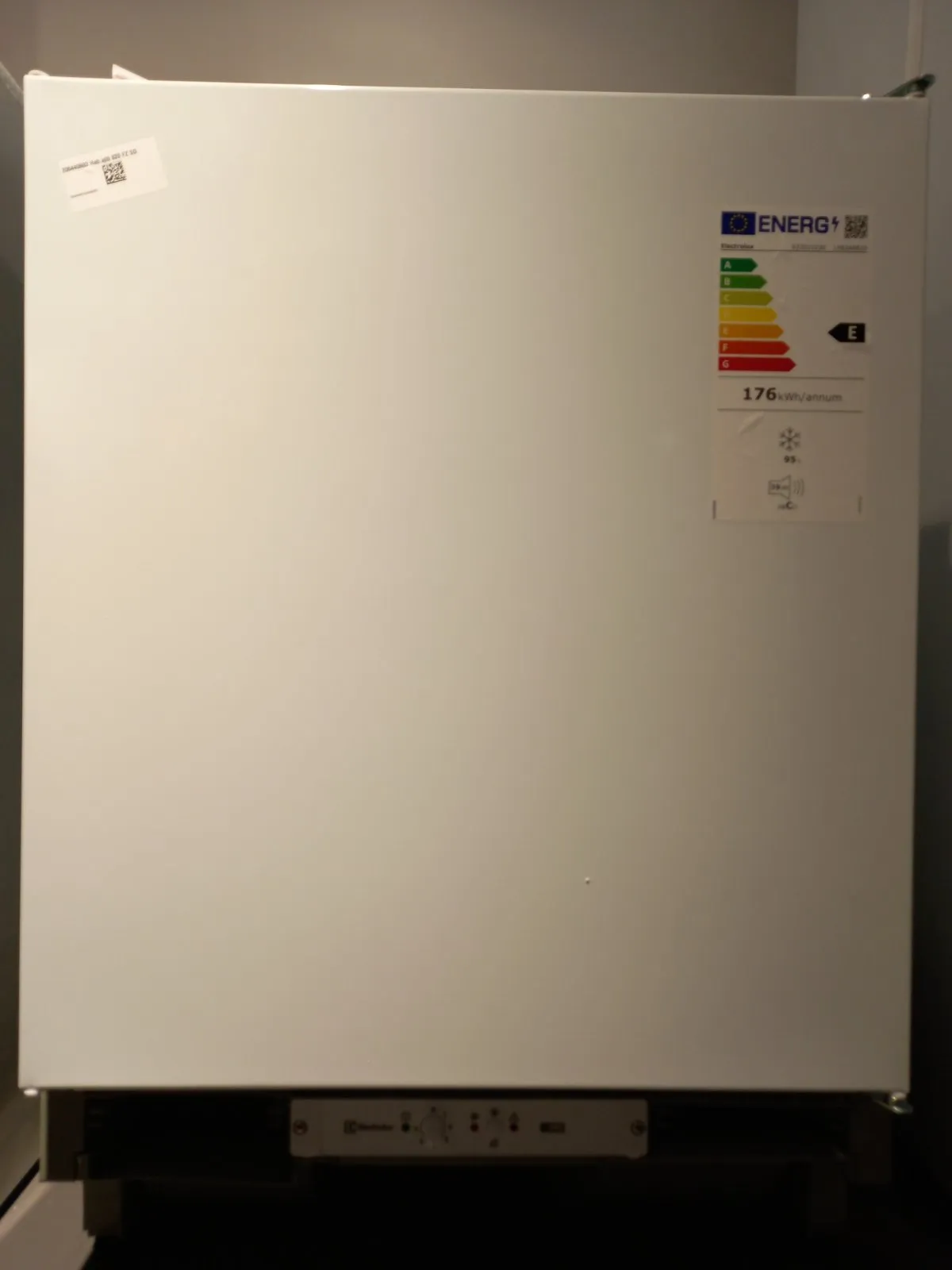Congelator încorporabil Electrolux LYB2AE82S